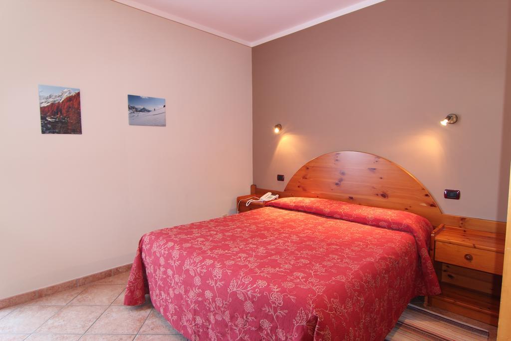 Albergo Edelweiss - Larespa Crodo Camera foto